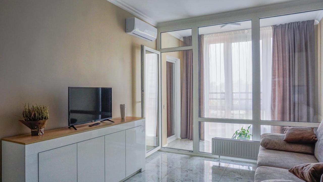 Luxury Apartment Near Metro Station Osokorky キエフ エクステリア 写真