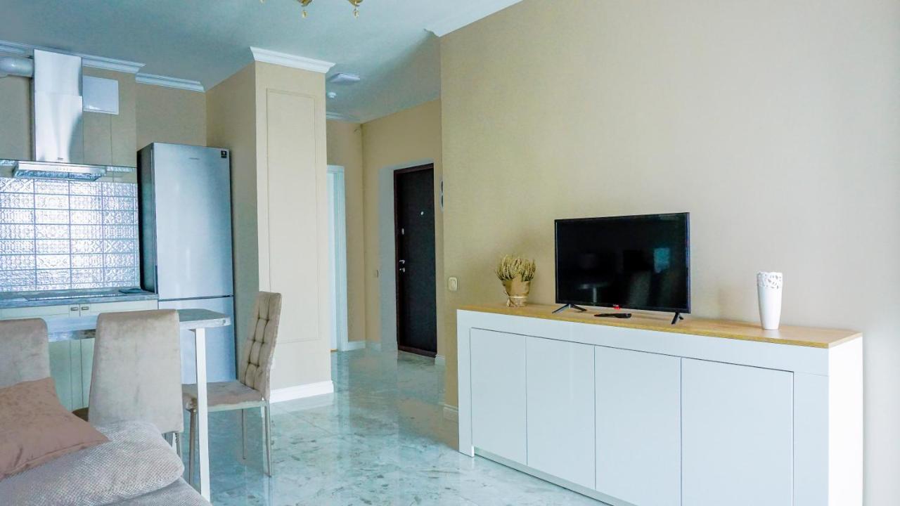 Luxury Apartment Near Metro Station Osokorky キエフ エクステリア 写真