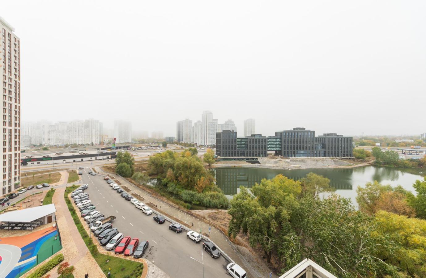 Luxury Apartment Near Metro Station Osokorky キエフ エクステリア 写真